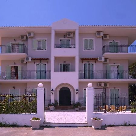 Lola'S Apartments 3 Dassia  Exterior foto